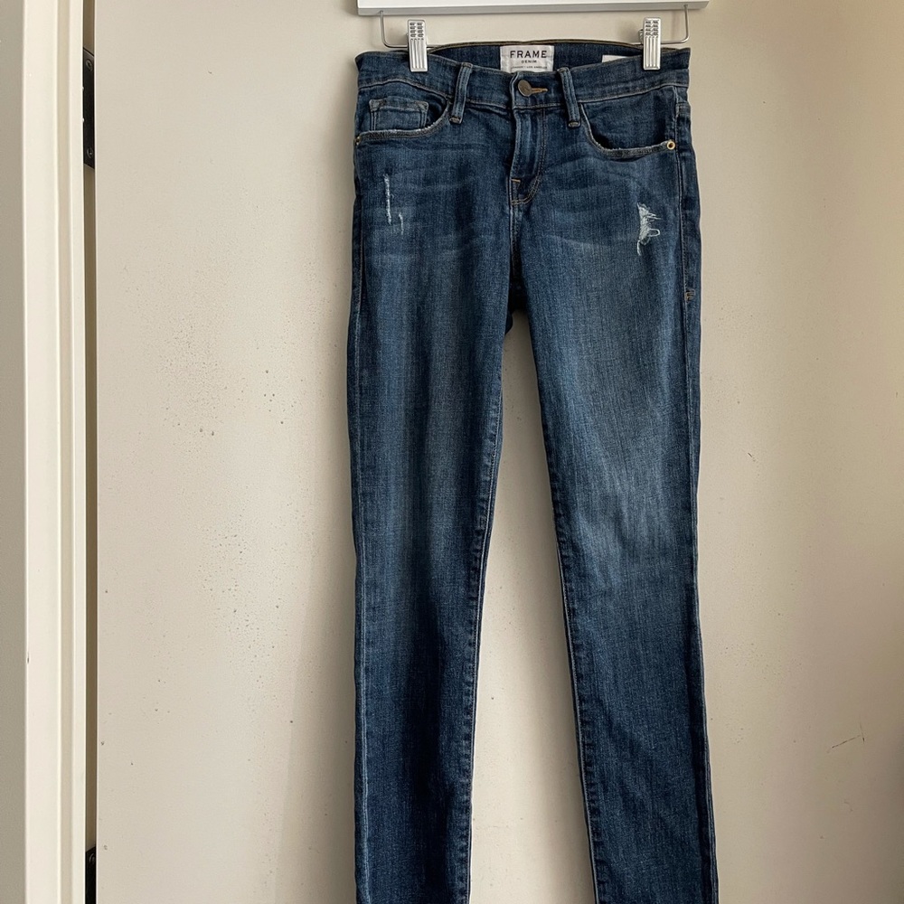 Frame Denim Le Skinny de Jeanne Distressed